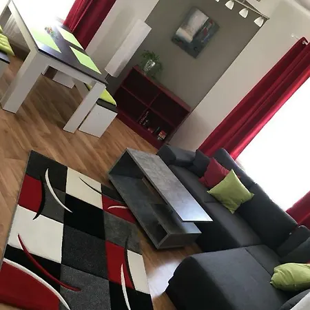 Ferienwohnung Sandow דירה *